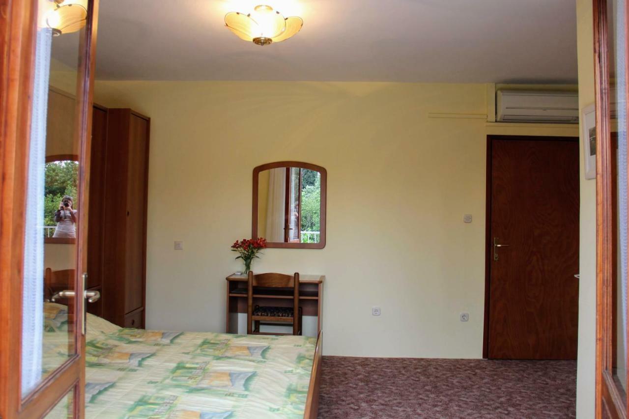 Antun Mozara Family House Bed & Breakfast Slano Ngoại thất bức ảnh